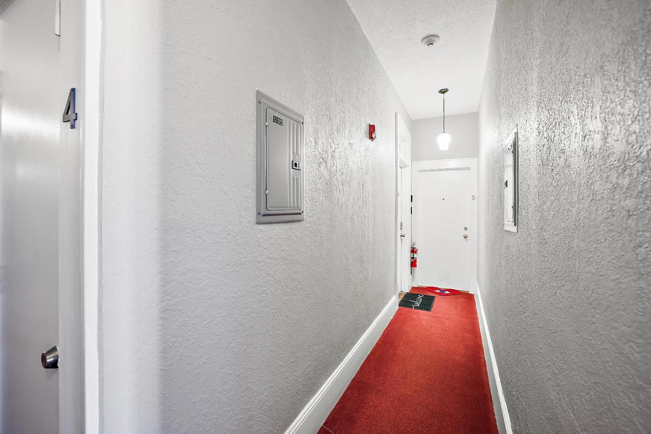 Downtown Den-King Bed~Heart Of Eustis~Queen Sleeper~Upstairs~Bright & Happy Экстерьер фото