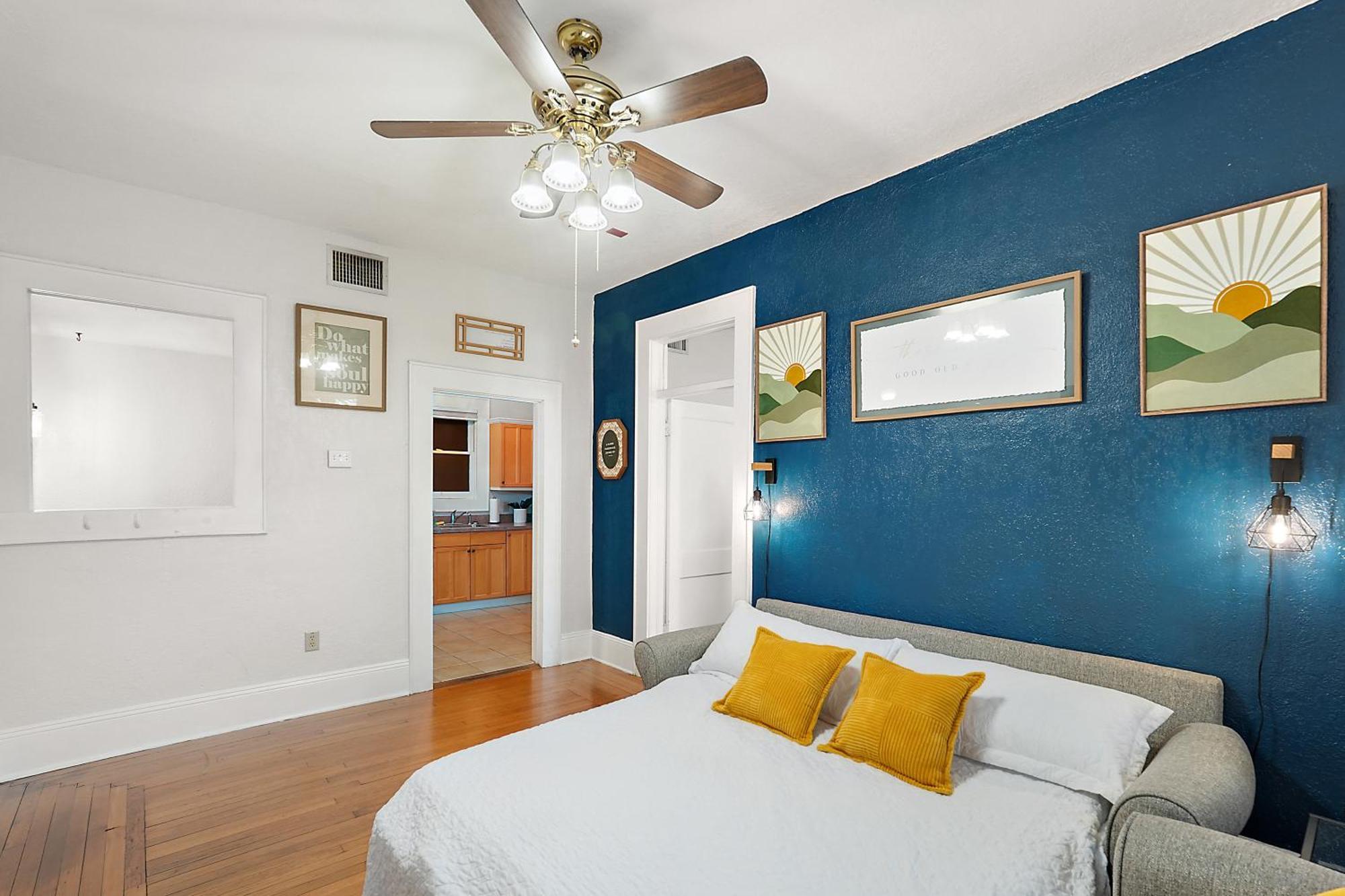 Downtown Den-King Bed~Heart Of Eustis~Queen Sleeper~Upstairs~Bright & Happy Экстерьер фото